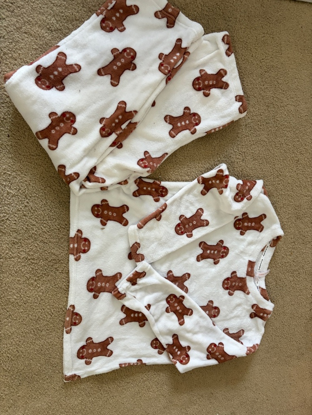 Cozy White Fleece Pajama Set with Gingerbread Print